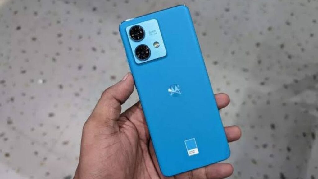 Motorola's Curve Display Smartphone with 32MP Selfie Camera Available at Just ₹8,000 - A Must-Have! 3 Motorola Edge 40 Neo 5G Smartphone EMI Plan