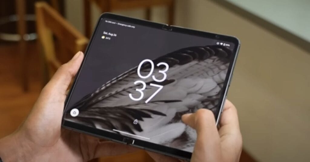 Google Pixel Fold 2 Display