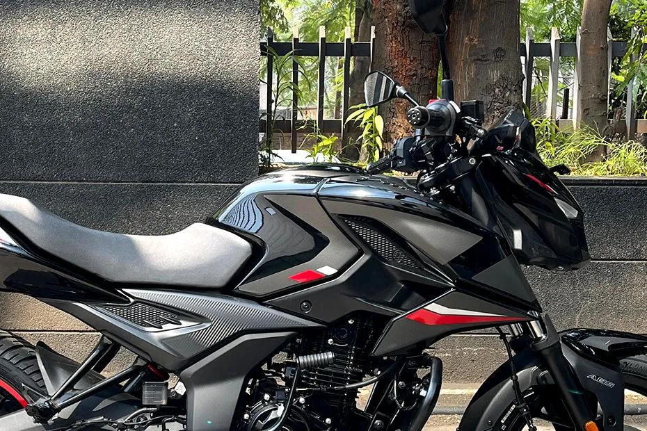 बजाज ने Pulsar N150 से तोड़े सभी रिकॉर्ड, जानिए इसमें क्या है इतना खास! फिर से सड़कों पर मचाएगी तहलका? 4 Pulsar N150 Mileage