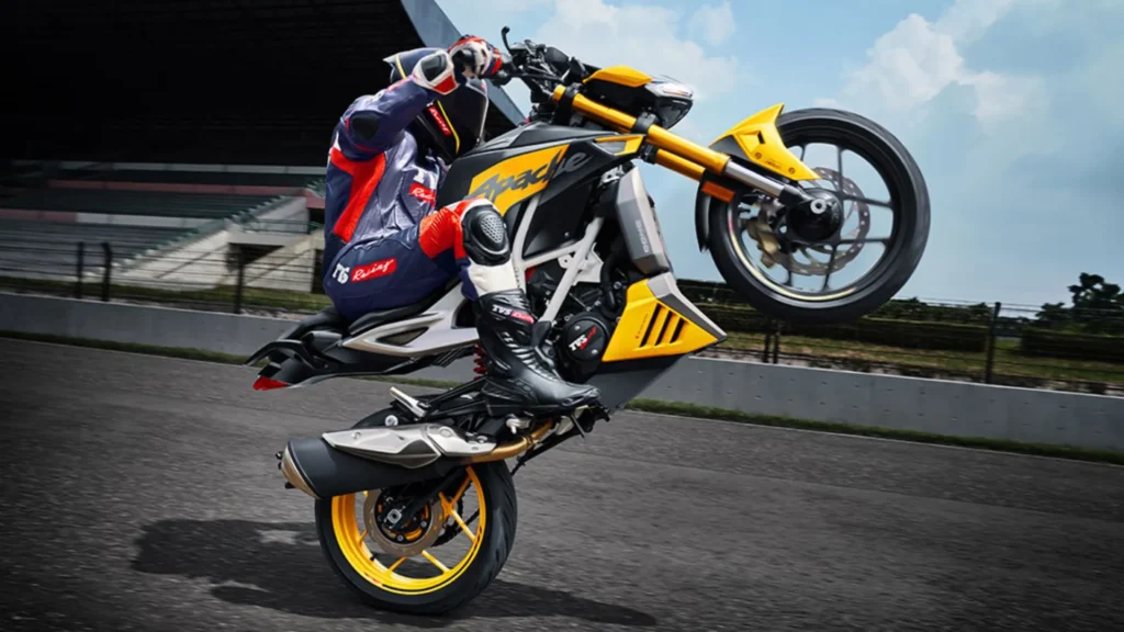 apache rtr 310 black