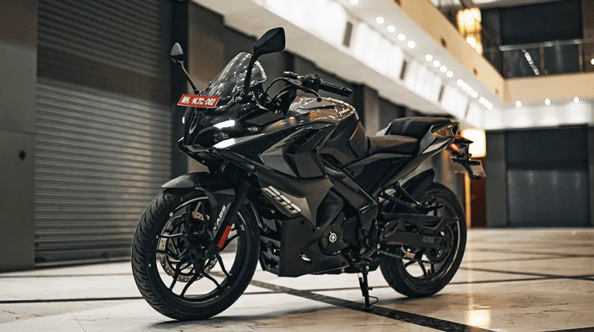 2025 Bajaj Pulsar RS 200 : The Perfect Blend of Power, Killer Design & Advance Features! 5 Bajaj Pulsar RS 200 Features