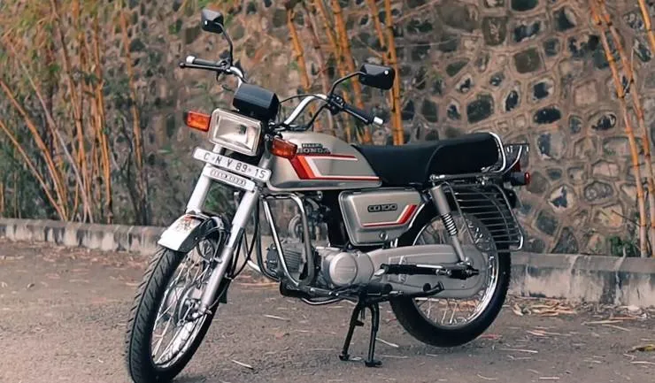 Hero Honda CD 100 2025: The Legendary Bike is Back with a Attractive Look & Upgraded Features 7 Hero Honda CD 100 Launch Date