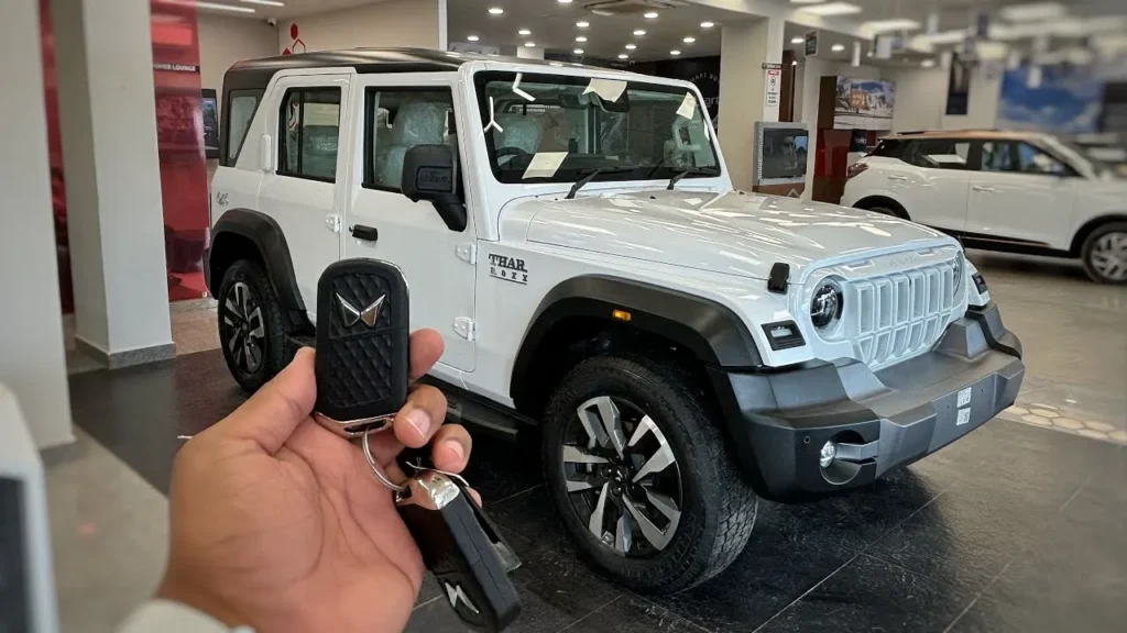 mahindra thar roxx 4x4 price