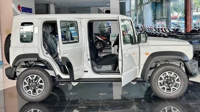 Maruti Jimny 2025: Mini in Size, Monster in Power – The SUV That Redefines Off-Road Adventure 9 Maruti Jimny 2025 Interior