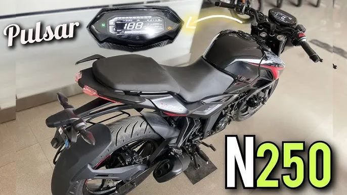 Bajaj Pulsar N250: The Perfect Combination of Power, Features & Performance! 9 Bajaj Pulsar N250 Features