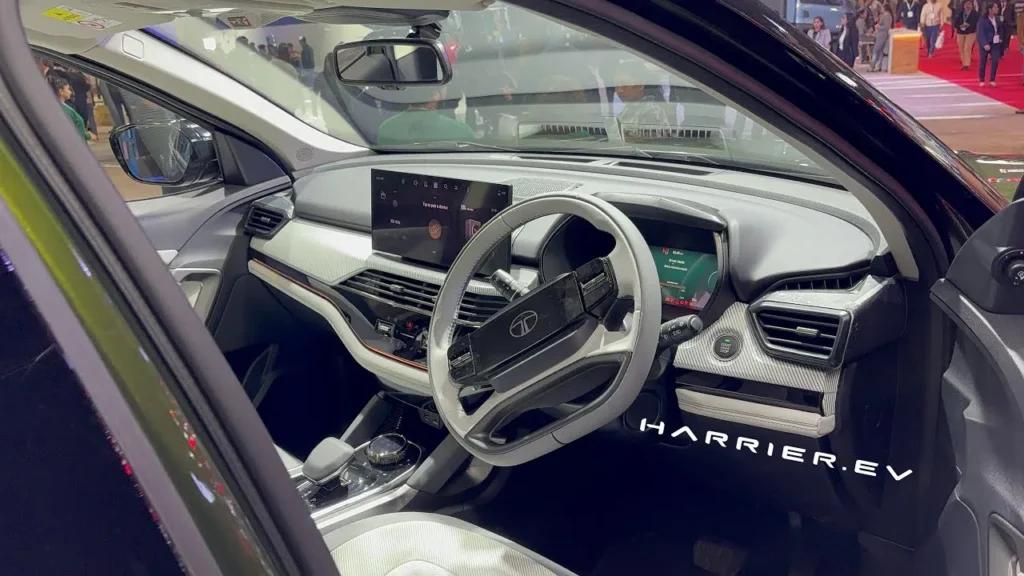 Tata Harrier EV RWD – A Powerful Electric SUV with 627 KM Range & Next-Level Features 7 Tata Harrier EV RWD Interior