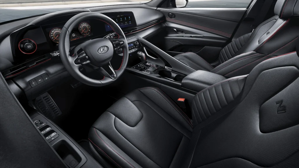 Hyundai Elantra Hybrid 2025 Breaks Boundaries: Futuristic Design, 65 MPG & Luxury Tech! 6 Hyundai Elantra Hybrid 2025 Interior