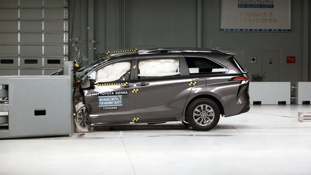 2025 Toyota Sienna Review: Premium Cabin, Futuristic Design & Intelligent Hybrid Innovation 6 2025 Toyota Sienna Safety Features