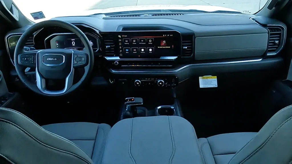2025 GMC Sierra 1500: Power, Luxury, and Performance in One Tough Truck 3 gmc sierra 1500 Interior