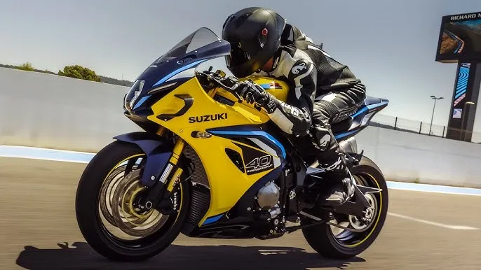 2026 Suzuki GSX-R1000 — 205HP Beast with 999cc Engine, 6-Speed Gearbox, and MotoGP-Inspired Design 4 2026 Suzuki GSX R1000 Colors