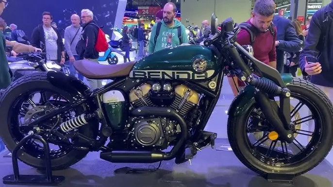 Benda 250 Bobber Launched: Liquid-Cooled 249cc Monster Engine and 6-Speed Slipper Clutch Performance, Full Details Inside! 4 Napoleonbob 250