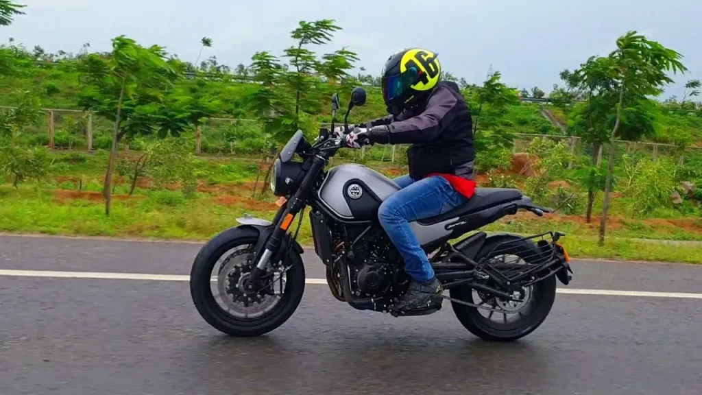 Benelli Leoncino 500 Specs